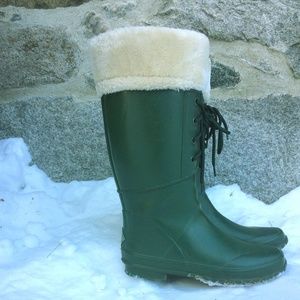 Green Faux Shearling Muck Boots, Women’s Size 6